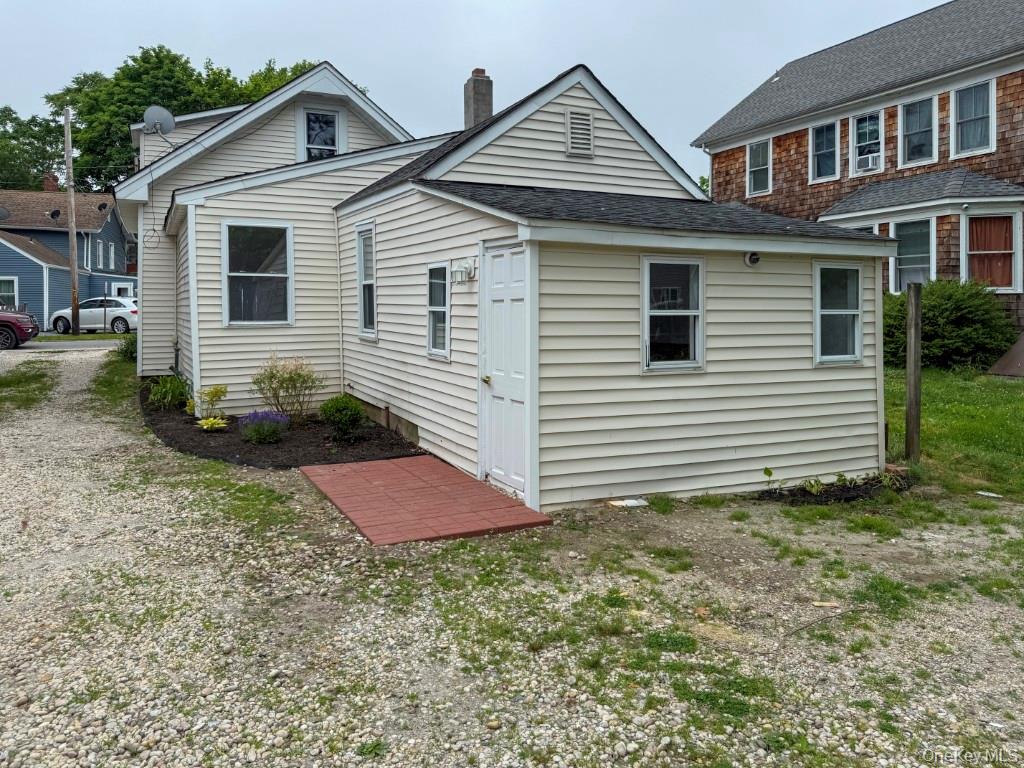 #5 photo, 308 East Avenue, Riverhead , NY 11901