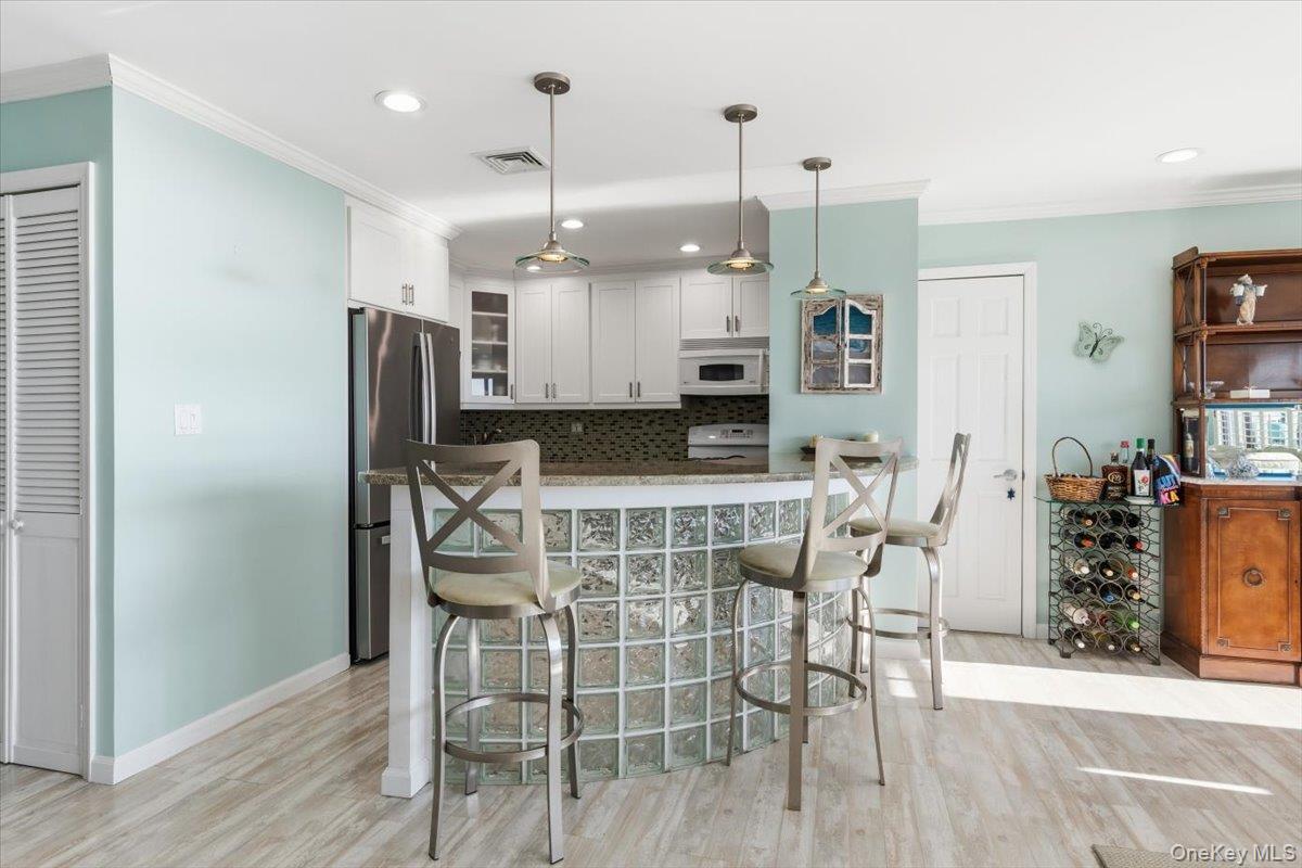 #8 photo, 627 Oceanfront, Нассау ‖ Long Beach , NY 11561