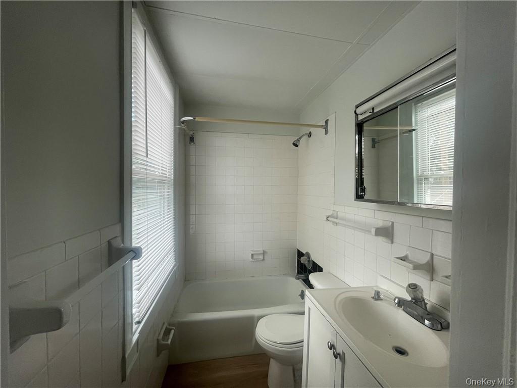 #6 photo, 8 Mansion Street, Poughkeepsie , NY 12601