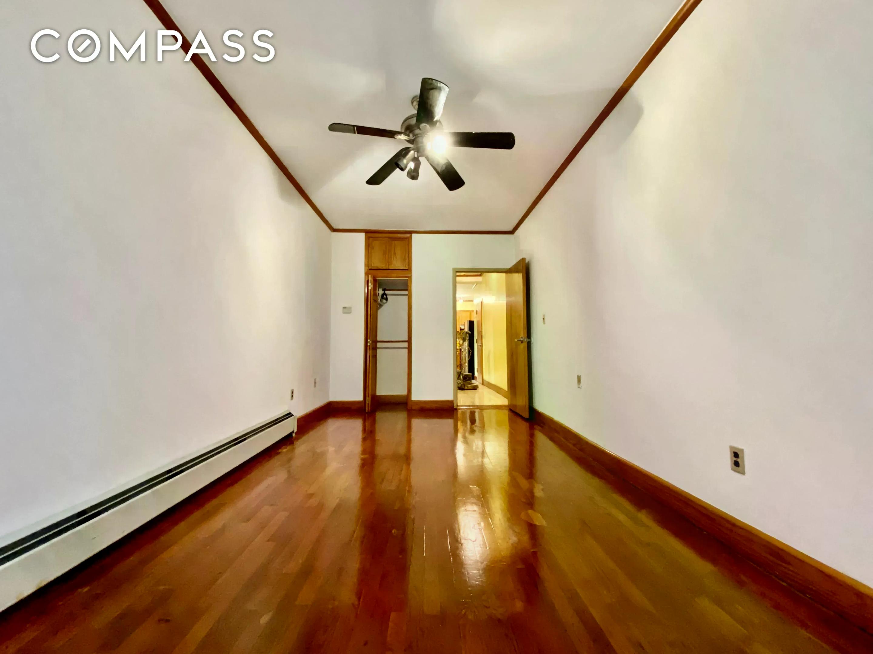 #2 photo, Brooklyn, ब्रुकलीन Crown Heights , NY 11238