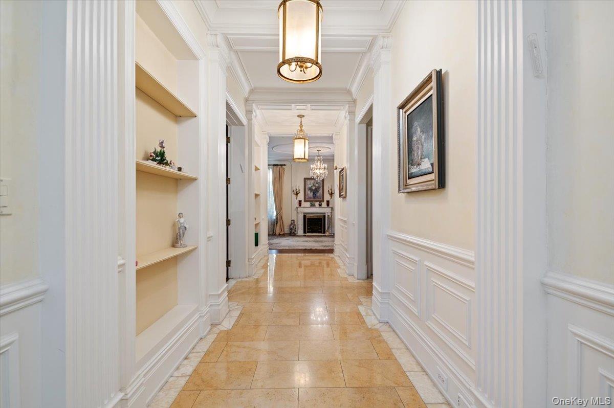 #10 photo, 24 Beechwood Drive, Lawrence , NY 11559