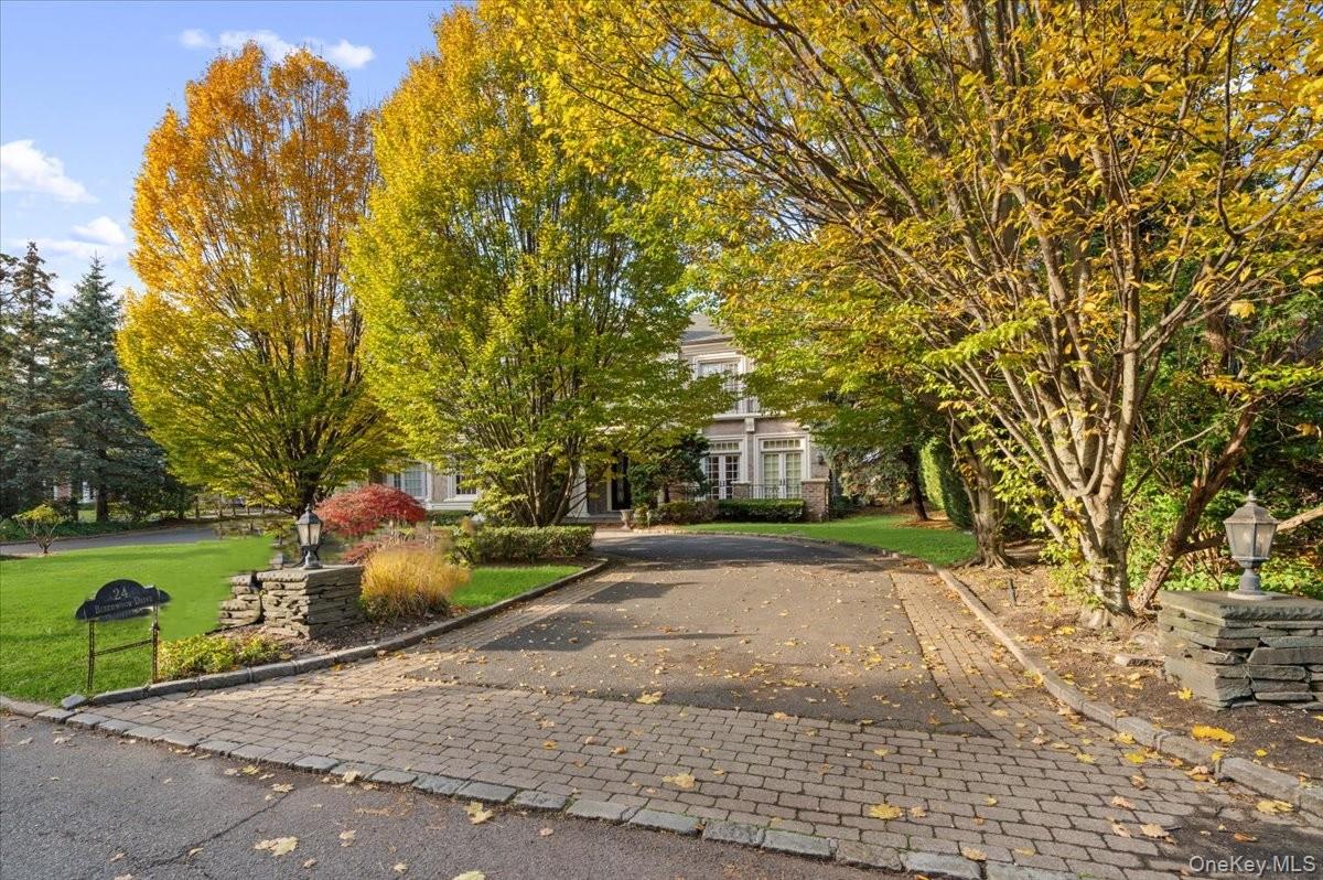 #4 photo, 24 Beechwood Drive, Lawrence , NY 11559