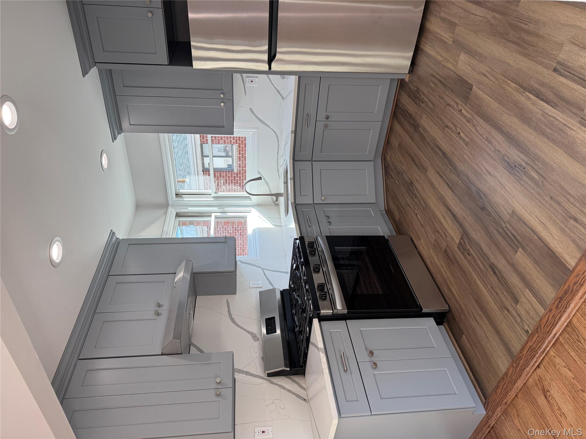 #1 photo, 13009 58th Road, Куинс ‖ Flushing , NY 11355