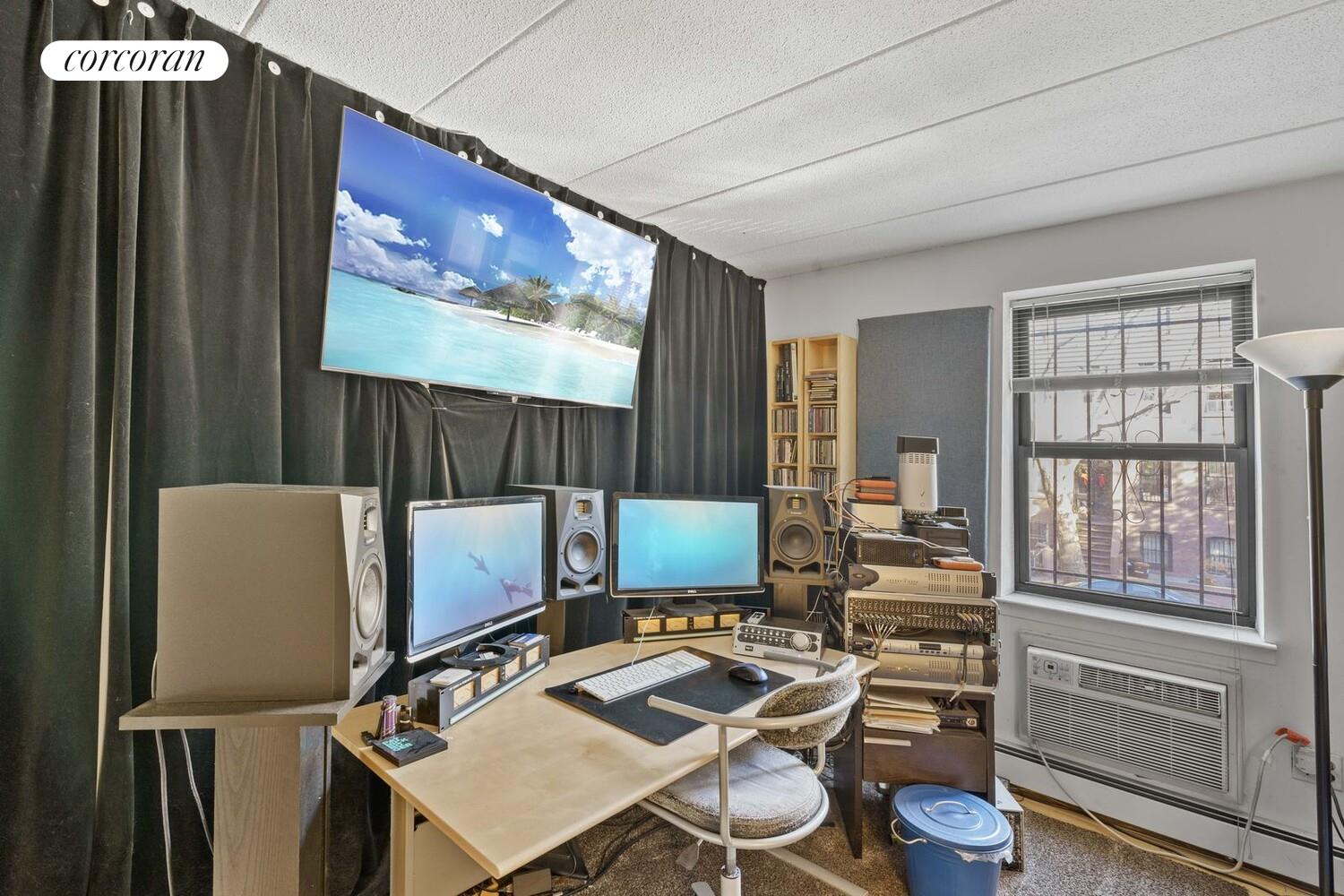 #13 photo, Brooklyn, 브루클린 Fort Greene , NY 11238