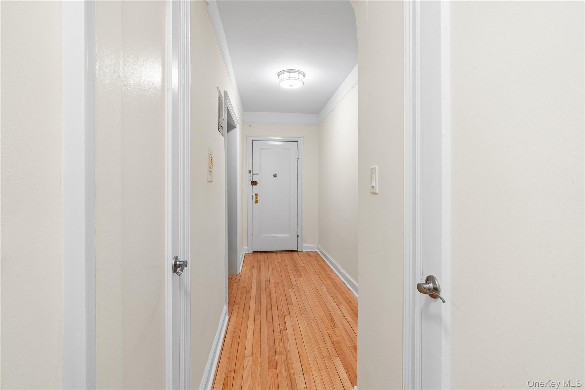 #6 photo, 11007 73rd Road, कुईंस Forest Hills , NY 11375