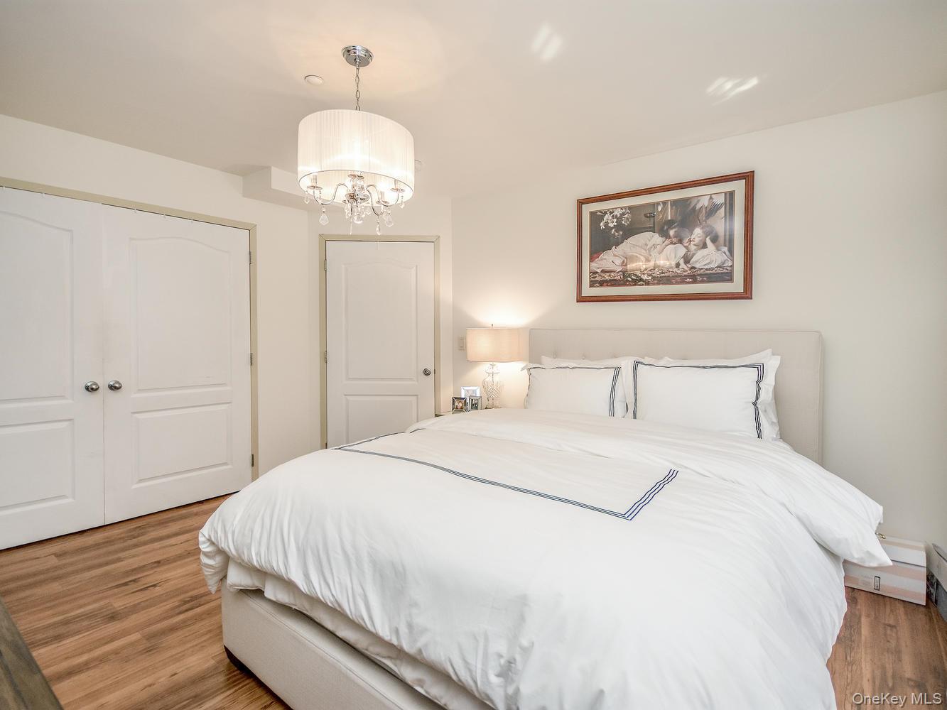 #13 photo, 200 Carney Street, מחוז נסאו Glen Cove , NY 11542