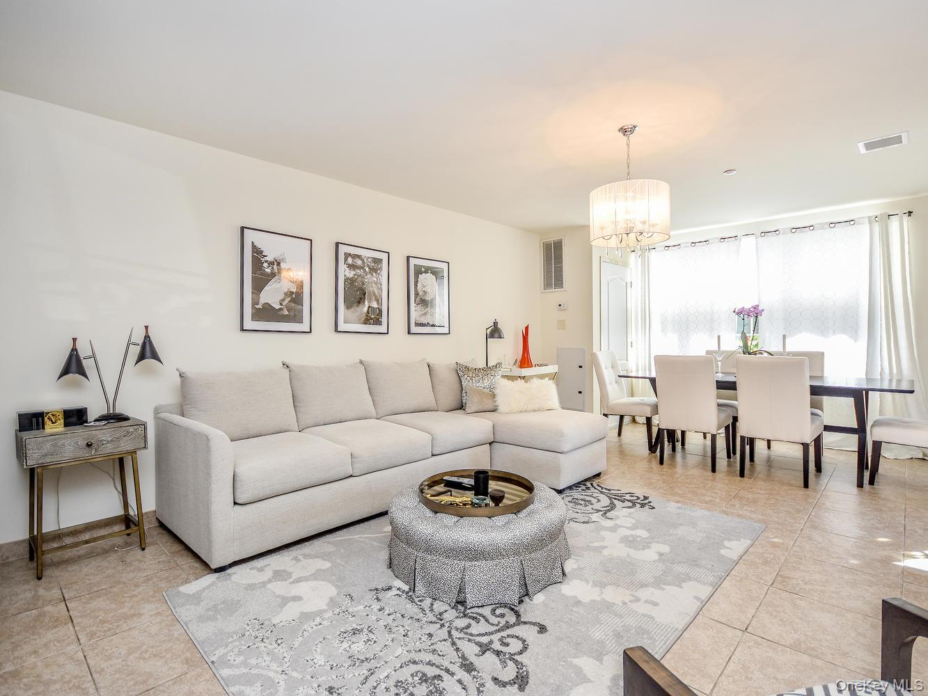 #6 photo, 200 Carney Street, מחוז נסאו Glen Cove , NY 11542