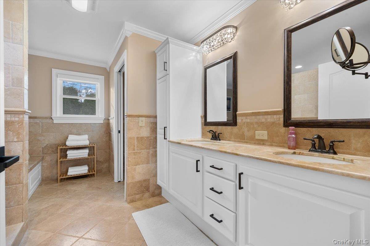 #20 photo, 19 W Tiana Road, Hampton Bays , NY 11946