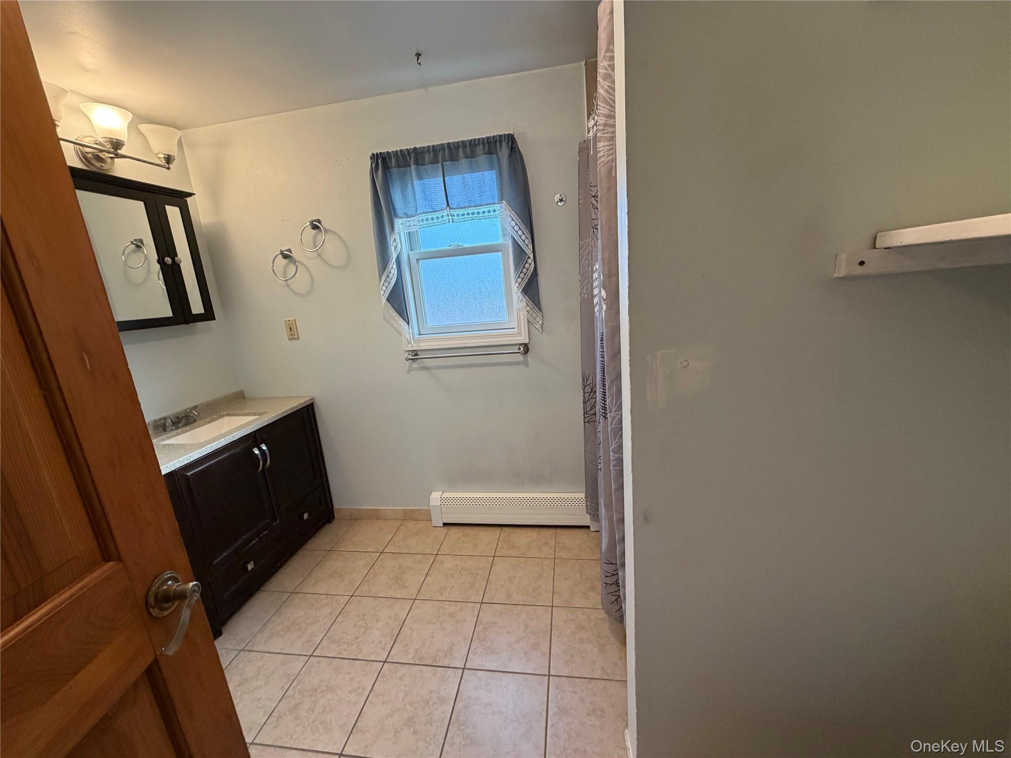 #11 photo, 484unitB Moriches Middle Road, Manorville , NY 11949