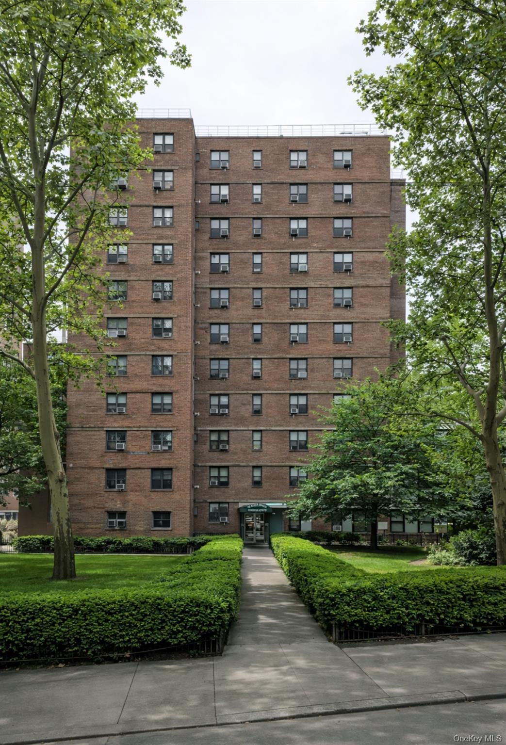 #1 photo, 385 Grand Street, New York (Manhattan) , NY 10002