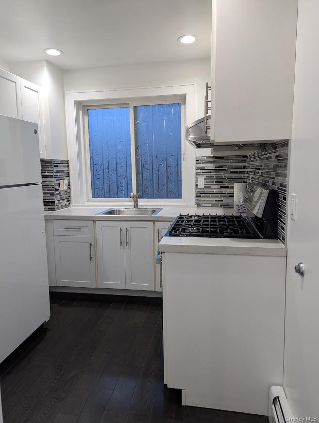 #19 photo, 58-34 Main Street, Flushing , NY 11355