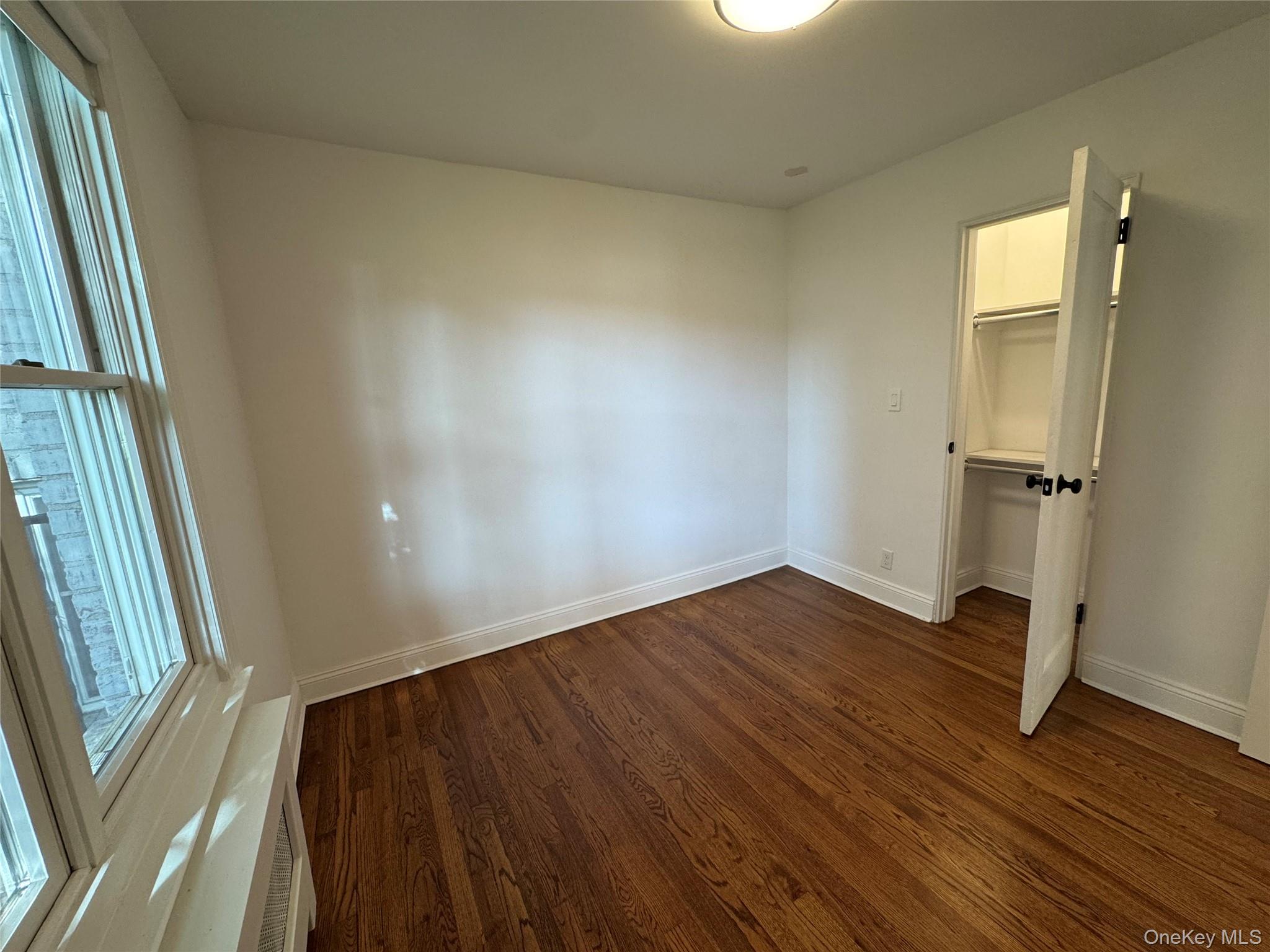 #11 photo, 70L Glen Avenue, 長島 格崙科夫 Glen Cove , NY 11579