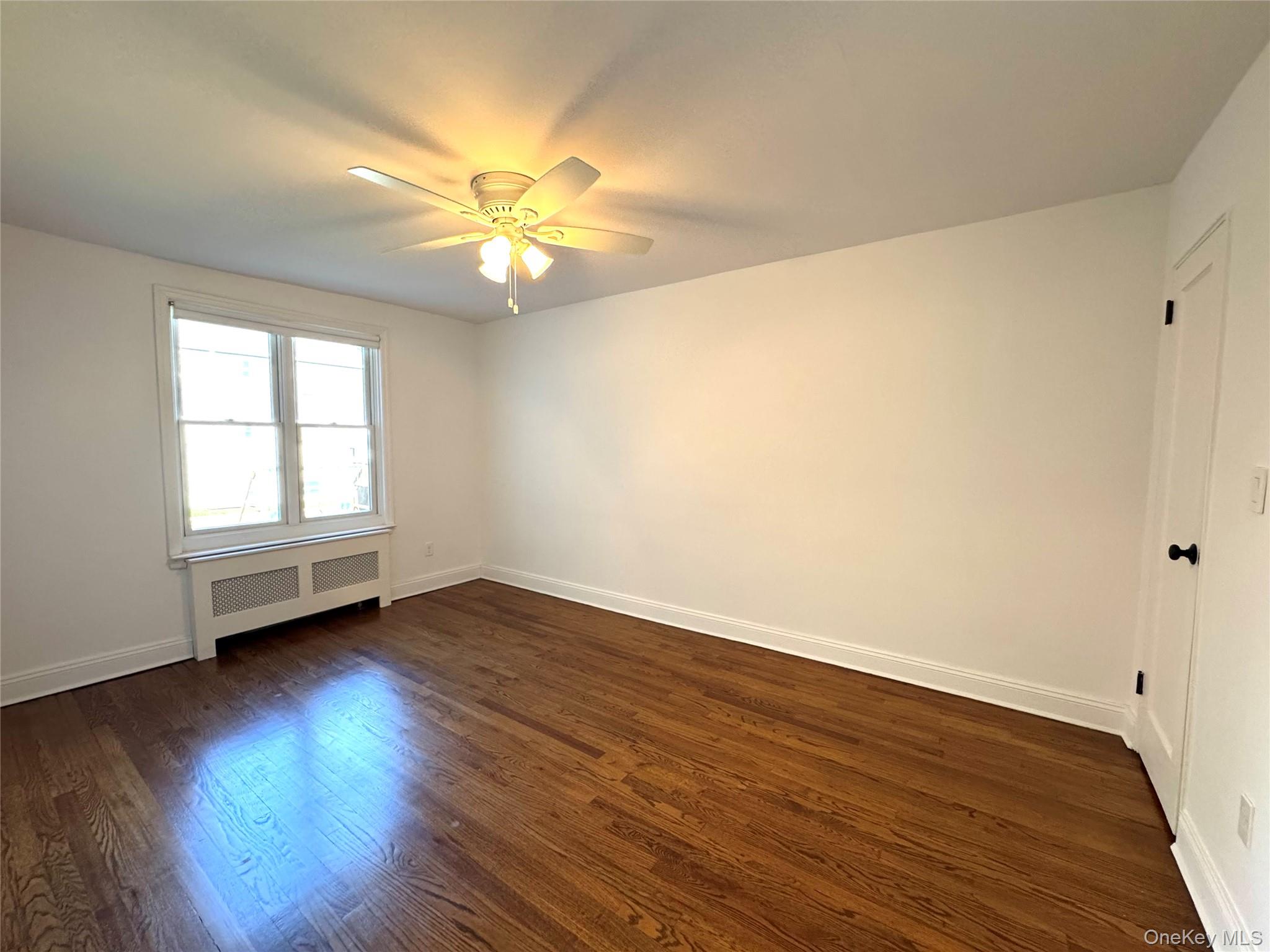 #12 photo, 70L Glen Avenue, 長島 格崙科夫 Glen Cove , NY 11579