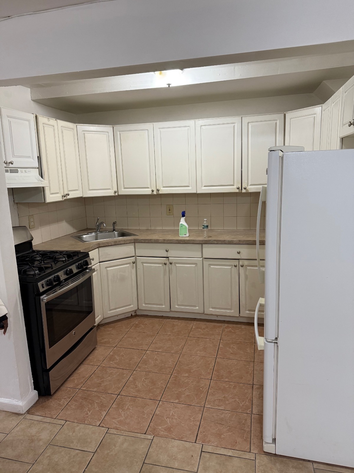 #1 photo, 14XX Hicks Street, הברונקס Williamsbridge , NY 10469