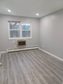 #12 photo, 56-00 226 Street, #1, קווינס Bayside , NY 11364