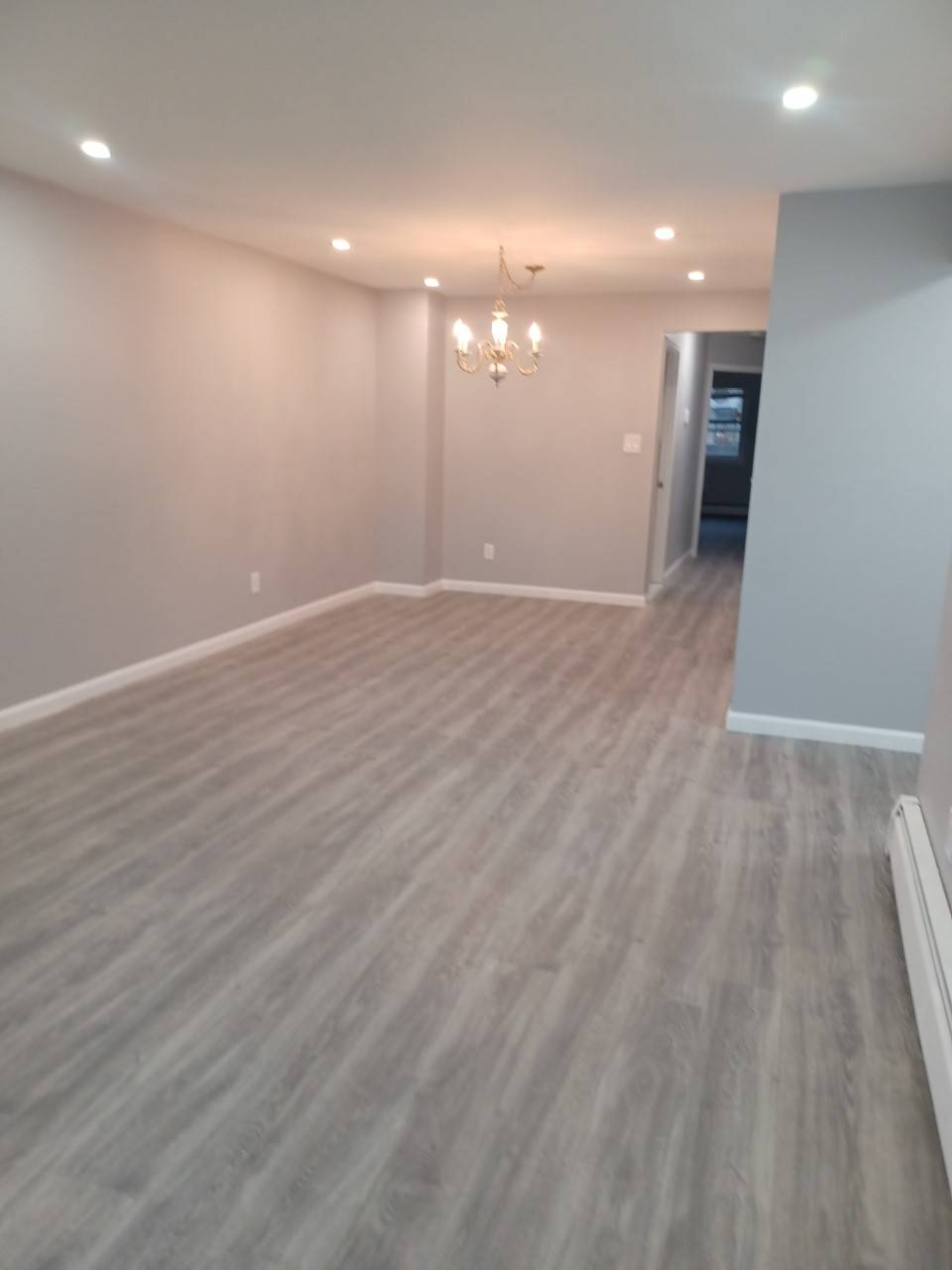 #3 photo, 56-00 226 Street, #1, קווינס Bayside , NY 11364