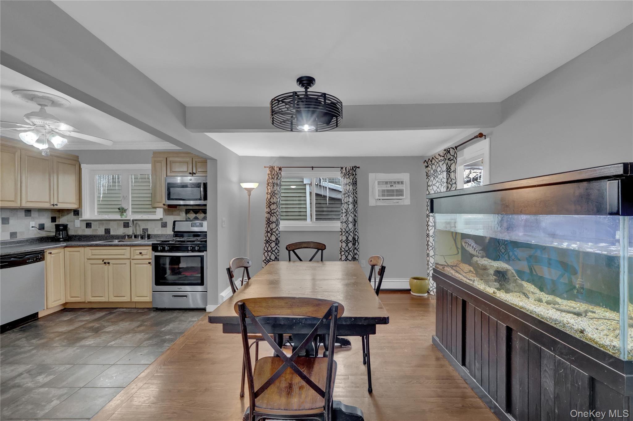 #8 photo, 199 August Road, North Babylon , NY 11703