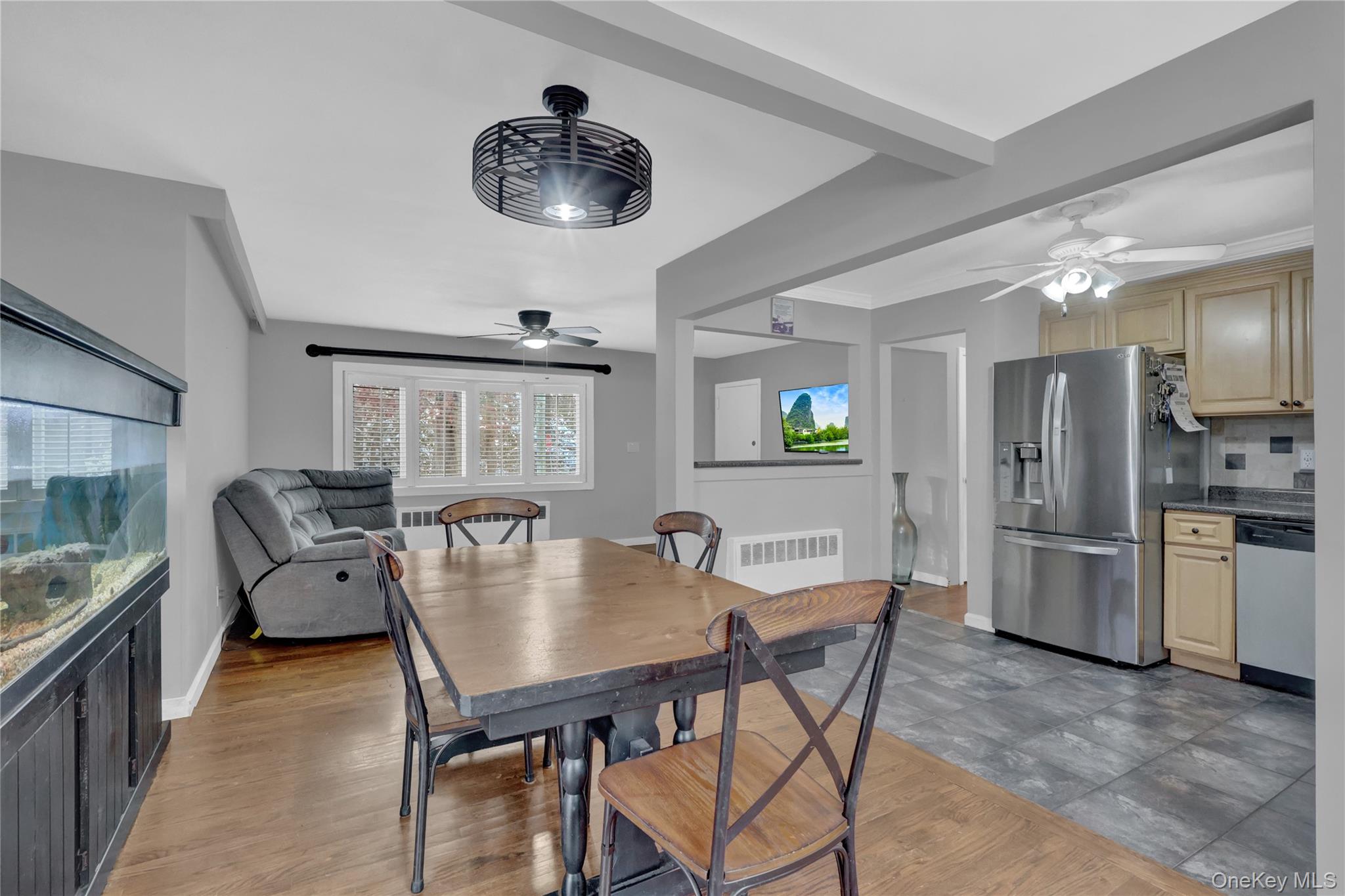 #9 photo, 199 August Road, North Babylon , NY 11703