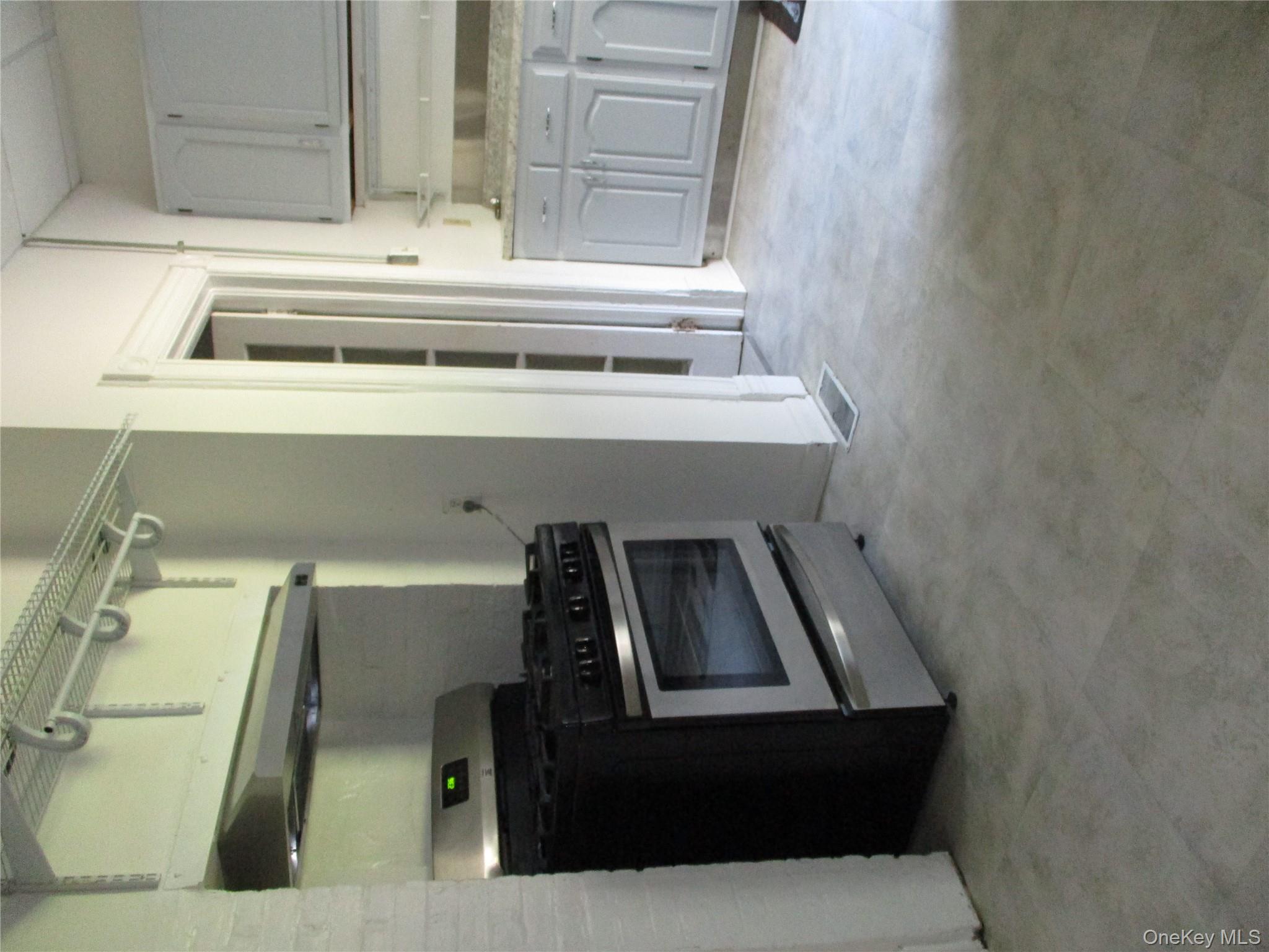 #10 photo, 33 Bayview Terrace, Newburgh , NY 12550