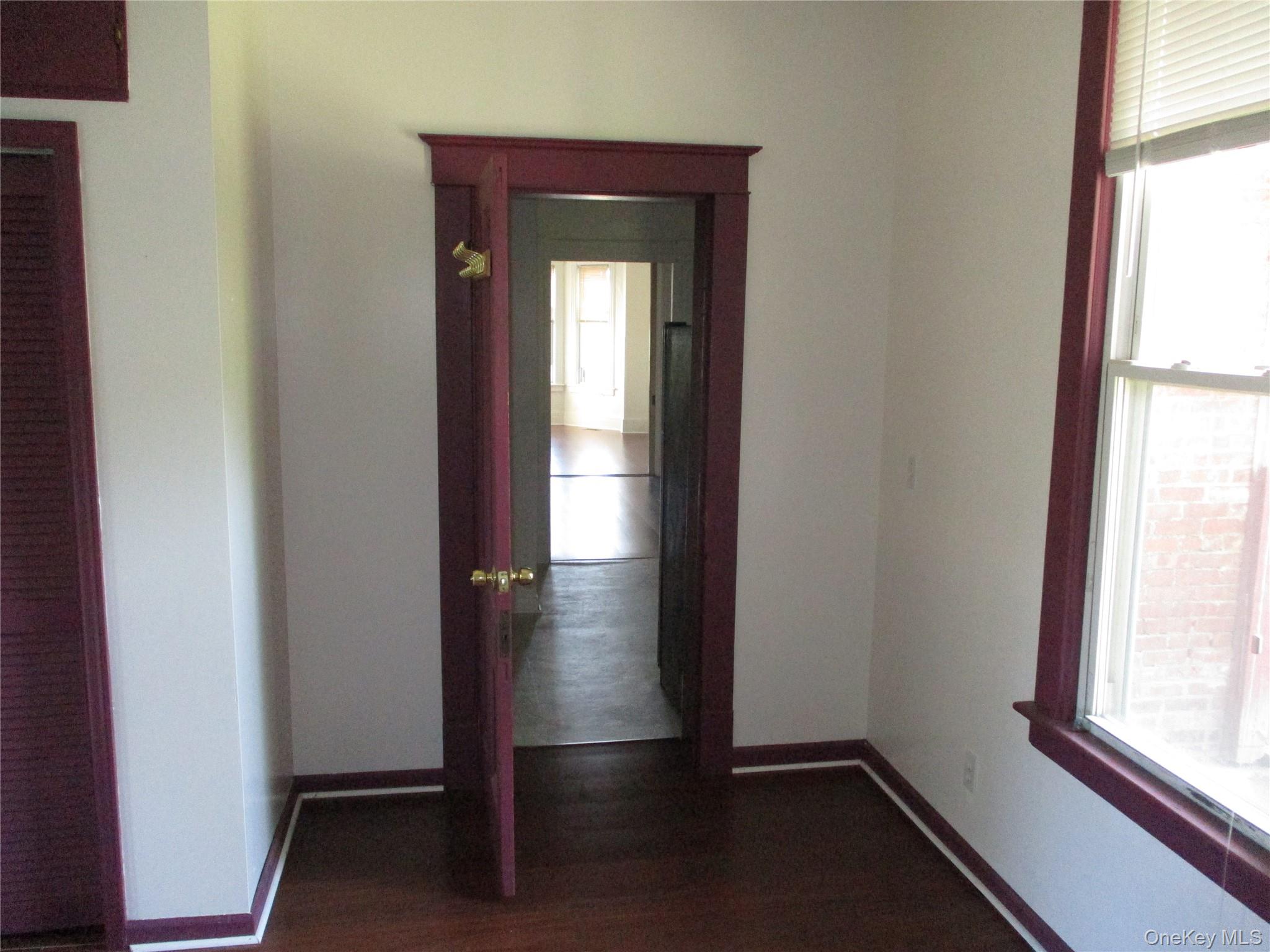 #19 photo, 33 Bayview Terrace, Newburgh , NY 12550