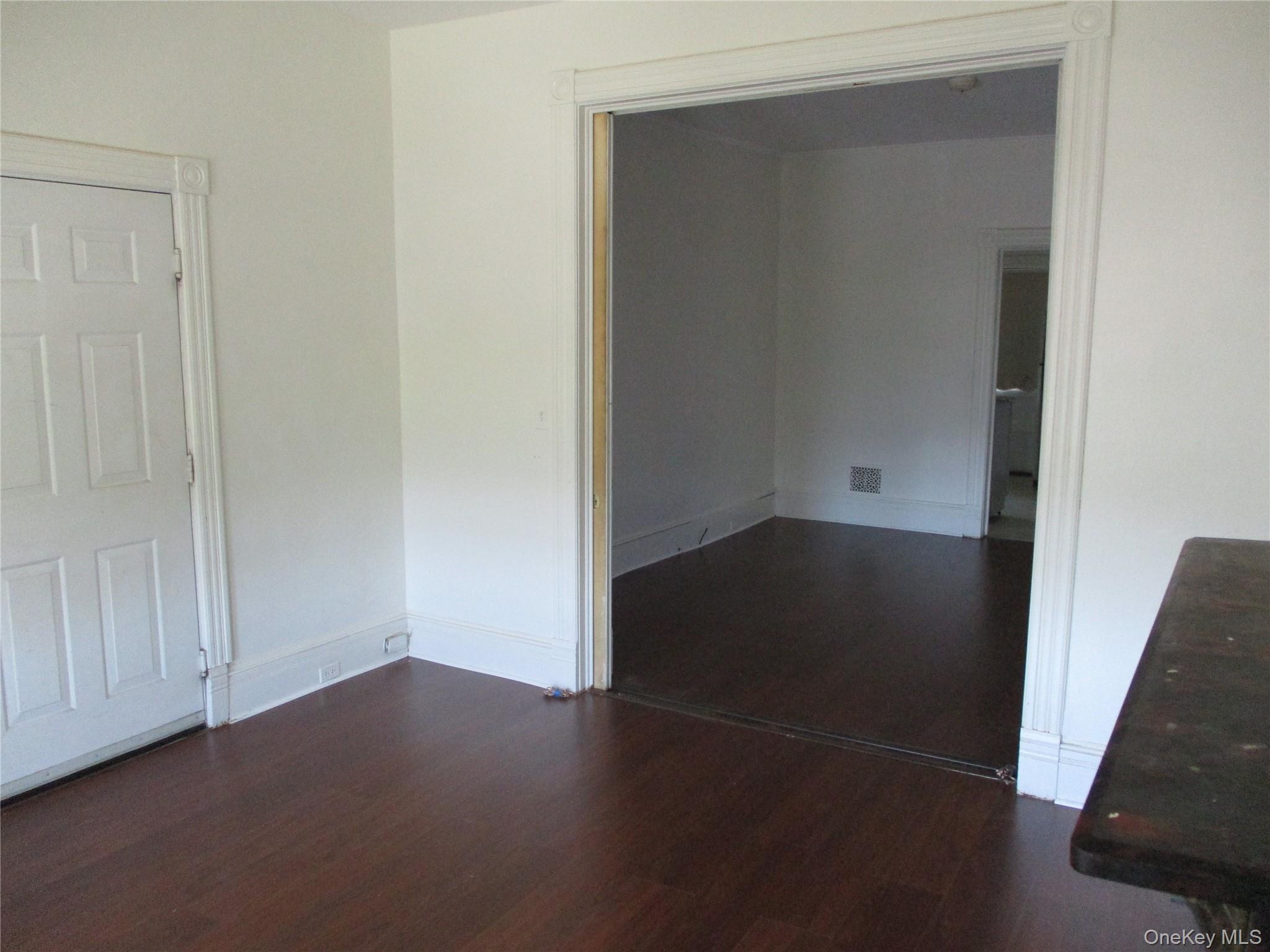 #5 photo, 33 Bayview Terrace, Newburgh , NY 12550