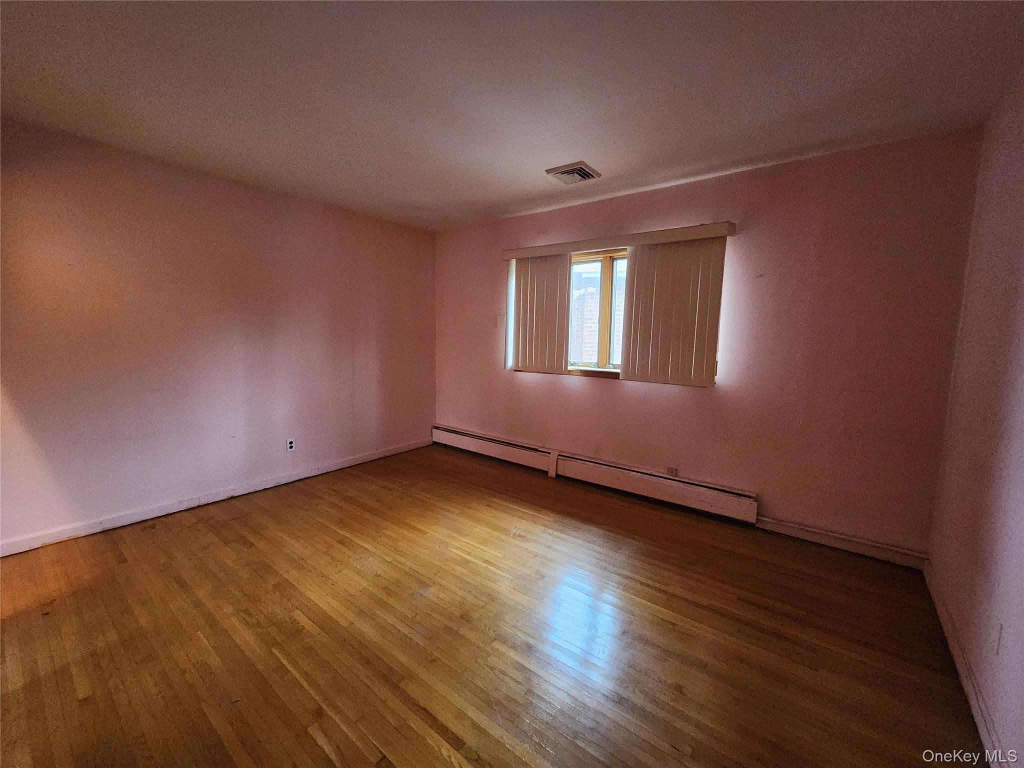 #14 photo, 3237 Rawlins Avenue, 브롱크스 Bronx , NY 10465