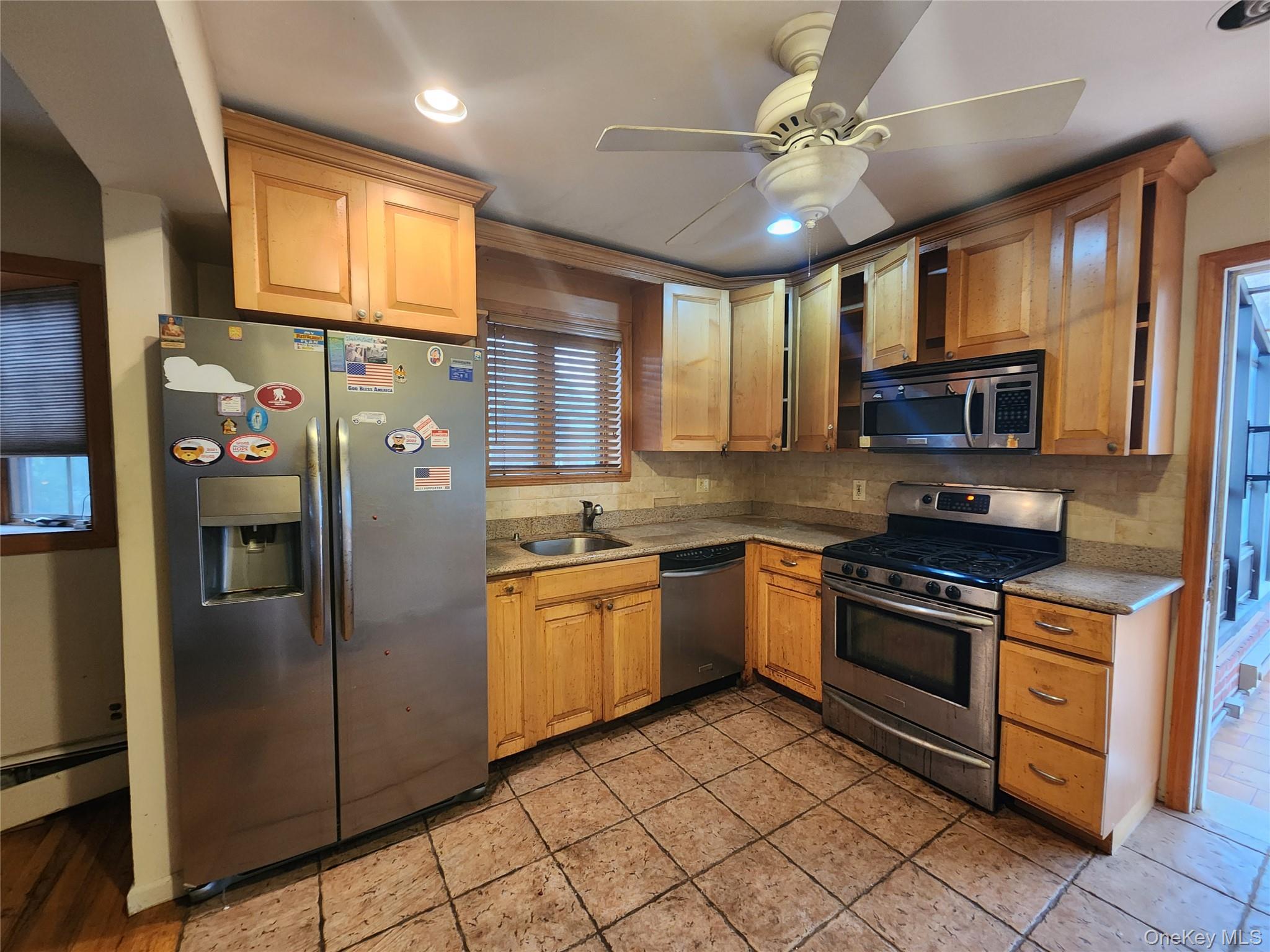 #7 photo, 3237 Rawlins Avenue, 브롱크스 Bronx , NY 10465