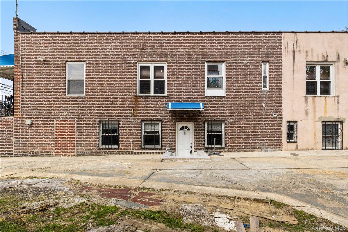 #7 photo, 1021 E 213th Street, Bronx , NY 10469