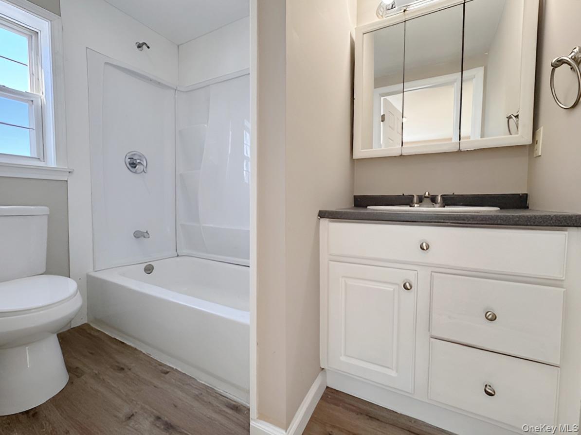 #17 photo, 3 Glade Road, Poughkeepsie , NY 12601