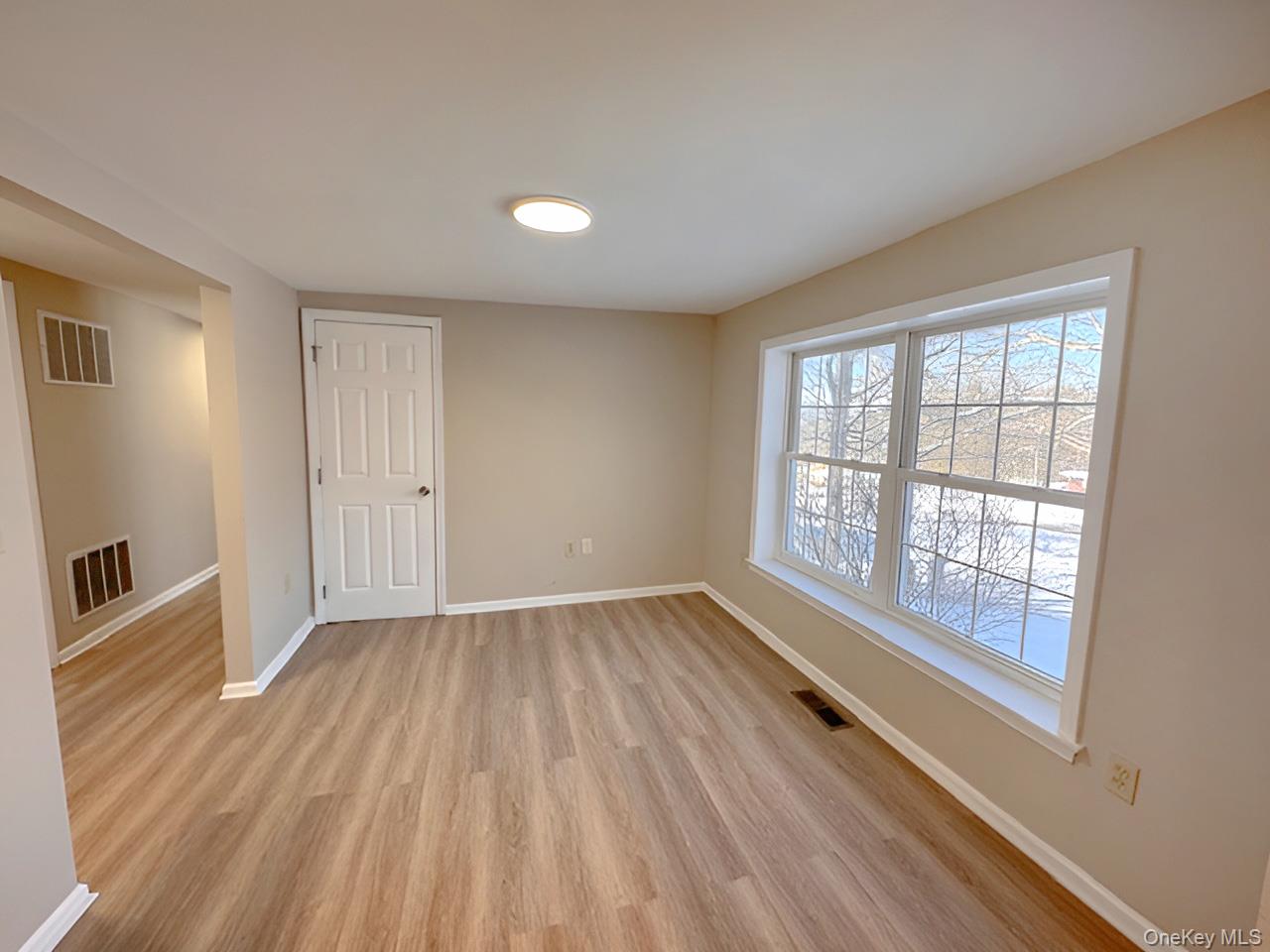 #8 photo, 3 Glade Road, Poughkeepsie , NY 12601