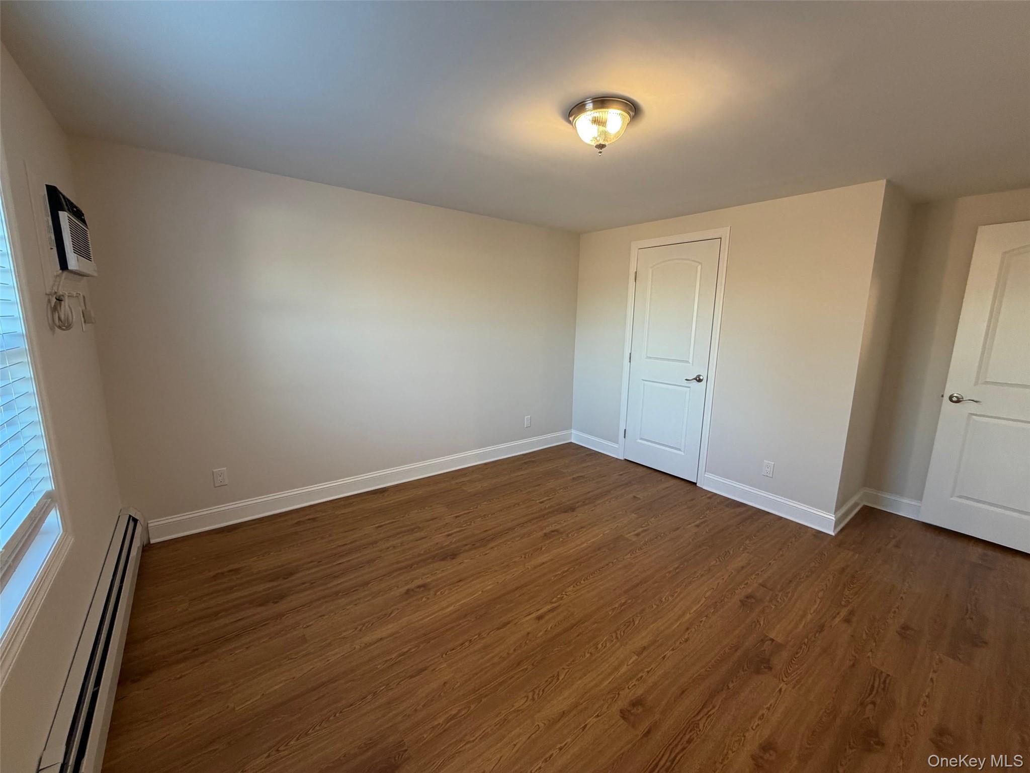 #8 photo, 6 Marwood Road, Port Washington , NY 11050