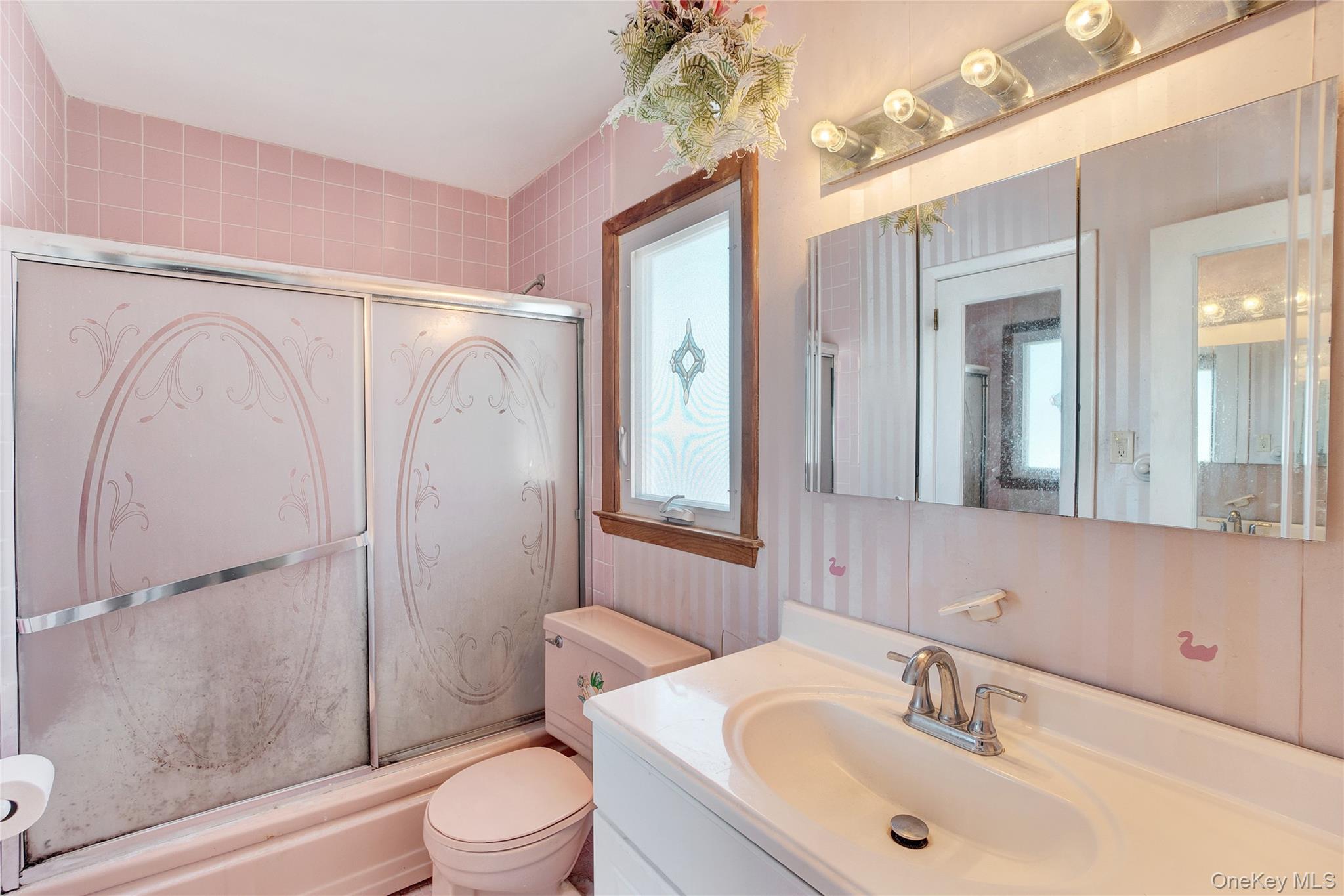 #11 photo, 212 Newbridge Road, Levittown , NY 11801