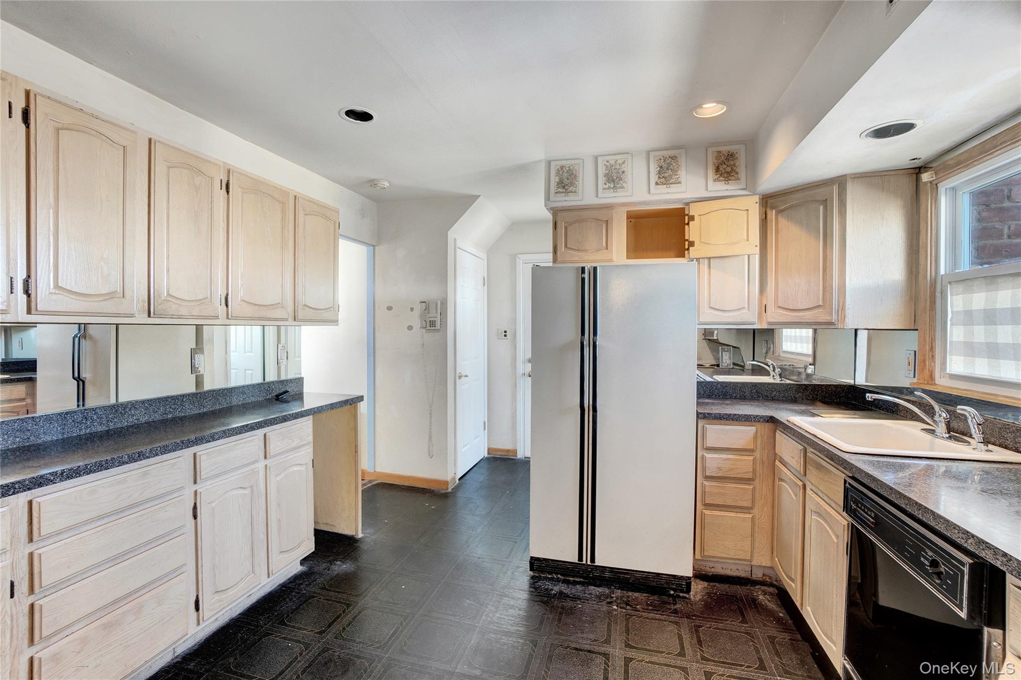 #3 photo, 212 Newbridge Road, Levittown , NY 11801