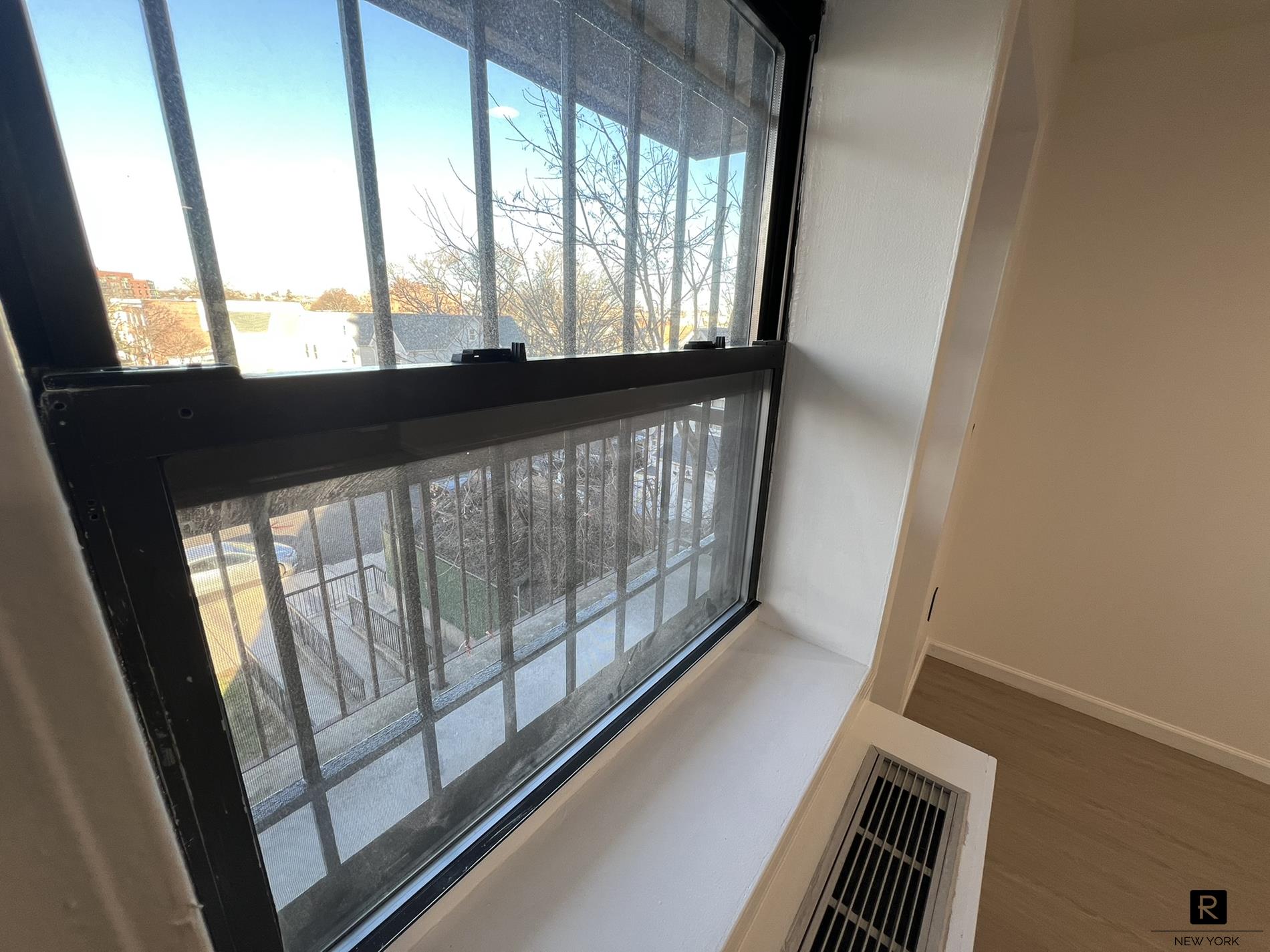 #4 photo, Rego Park, Rego Park , NY 11374