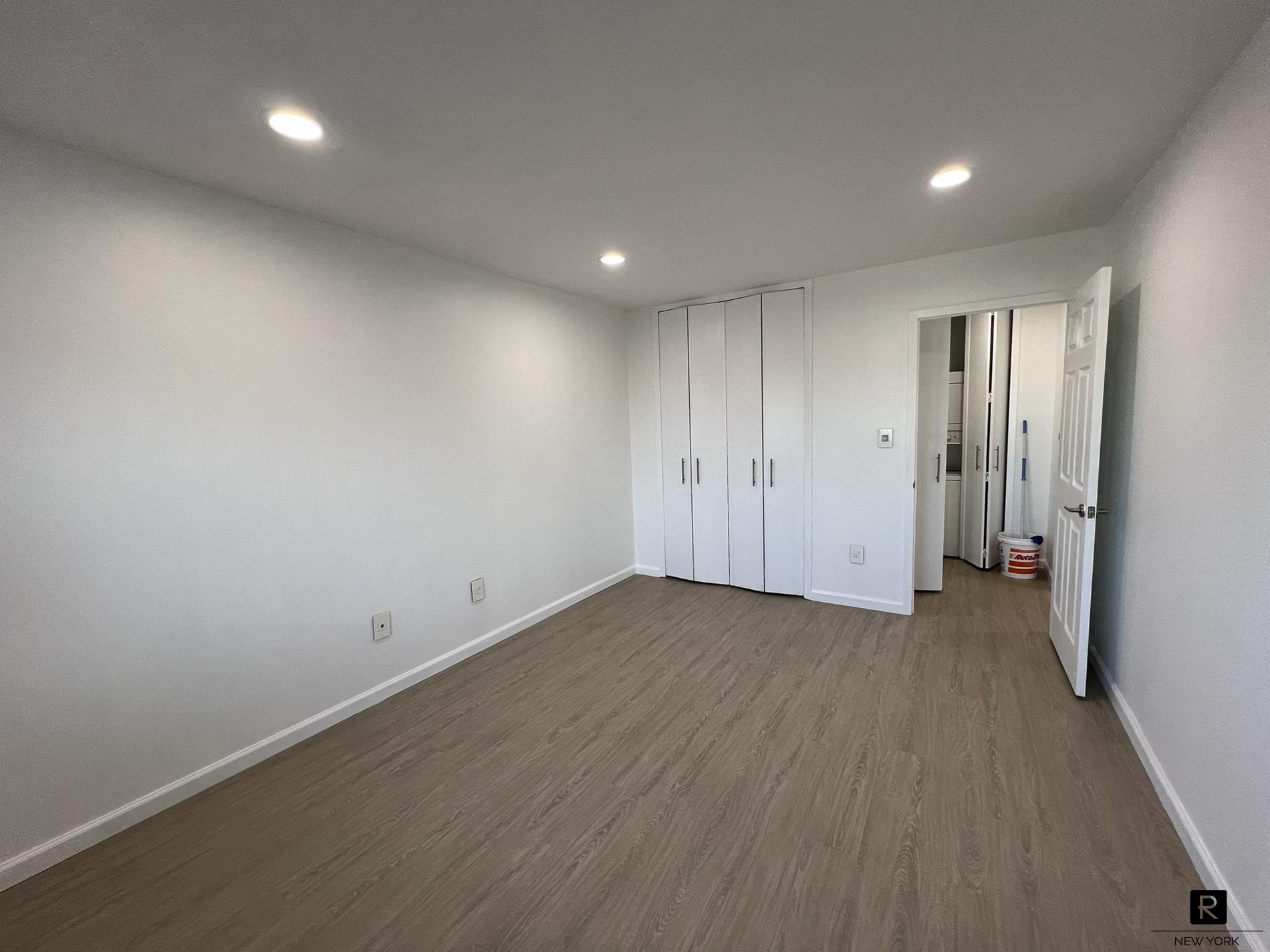 #9 photo, Rego Park, Rego Park , NY 11374