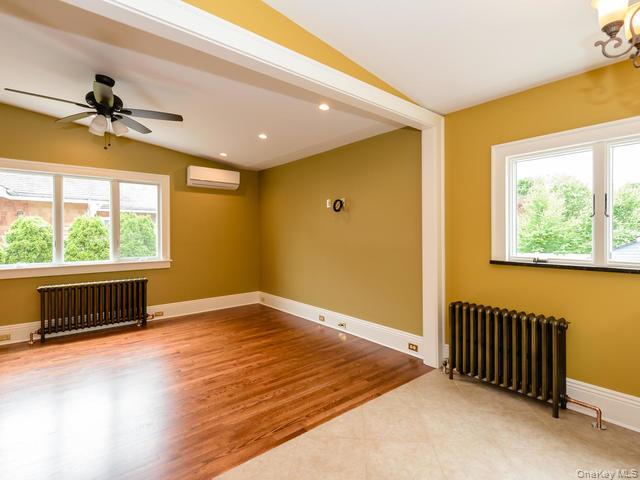 #11 photo, 35 Birch Street, Locust Valley , NY 11560