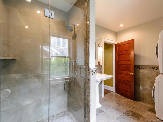 #13 photo, 35 Birch Street, Locust Valley , NY 11560