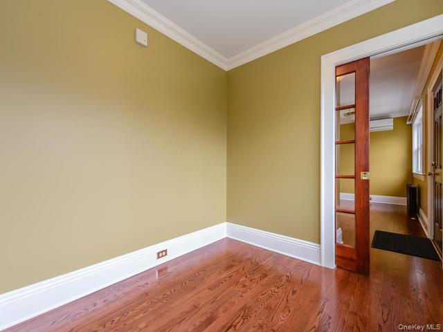 #6 photo, 35 Birch Street, Locust Valley , NY 11560