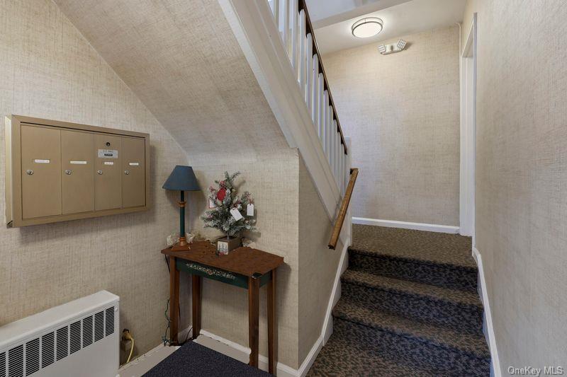 #4 photo, 47 Nathan Hale Drive, Huntington , NY 11743