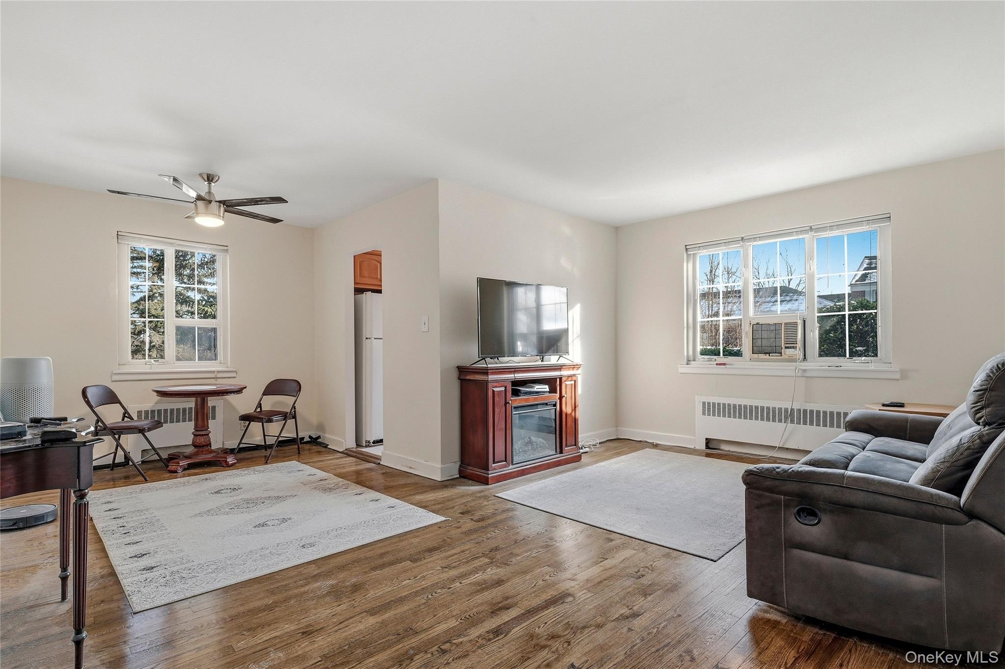 #5 photo, 47 Nathan Hale Drive, Huntington , NY 11743