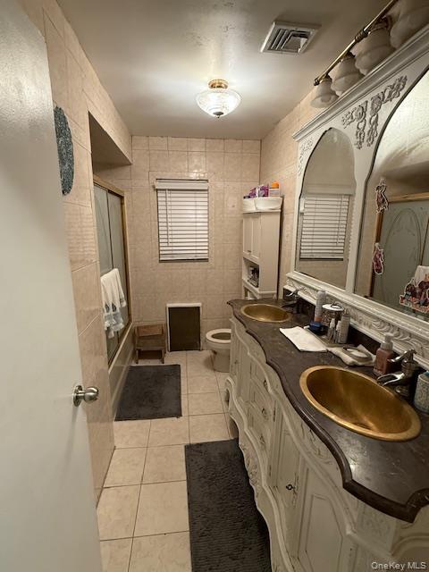 #4 photo, 692 Woodside Drive, নাসাউ কাউন্টি Wantagh , NY 11793