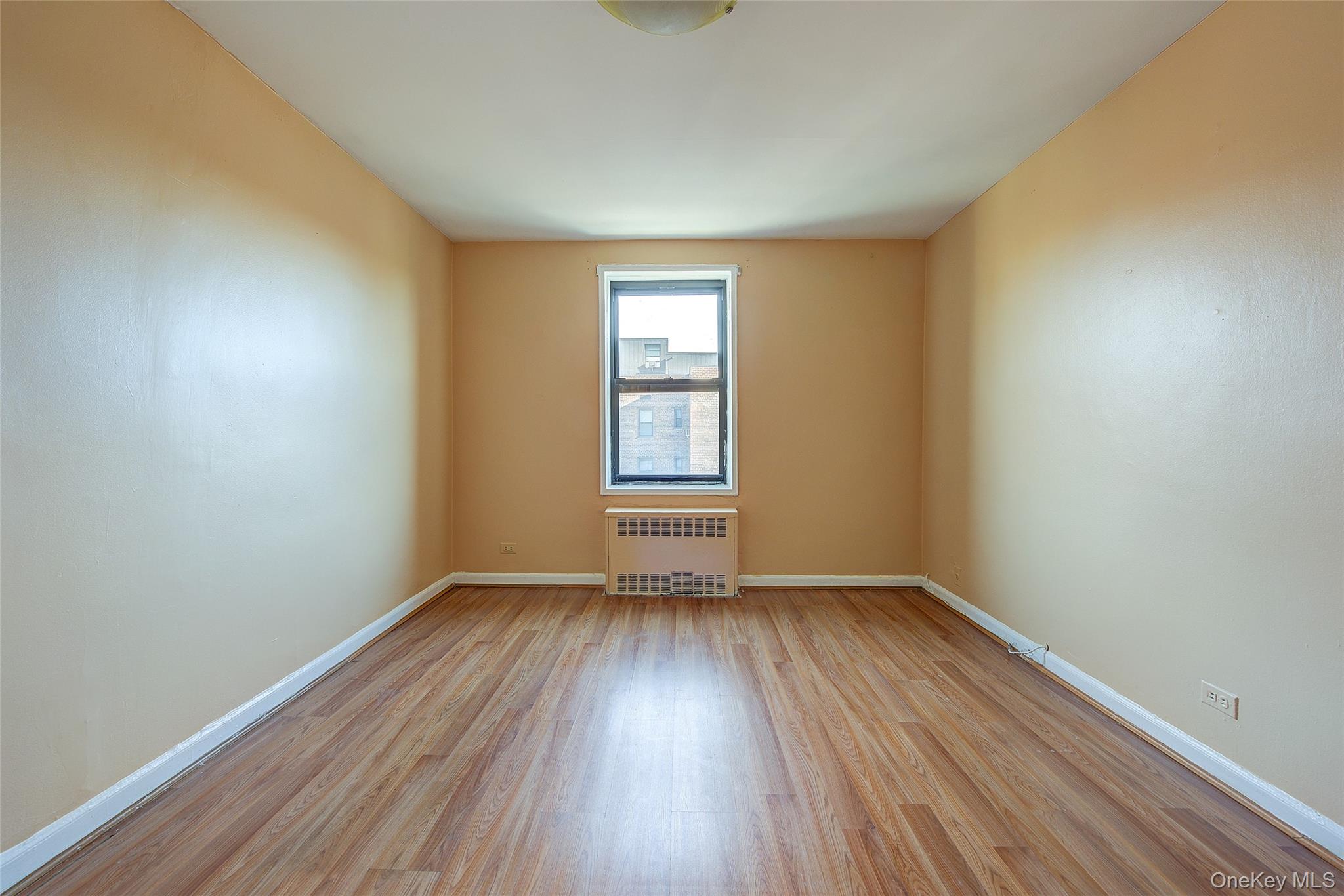 #10 photo, 87-10 34th Avenue, Jackson Heights , NY 11372