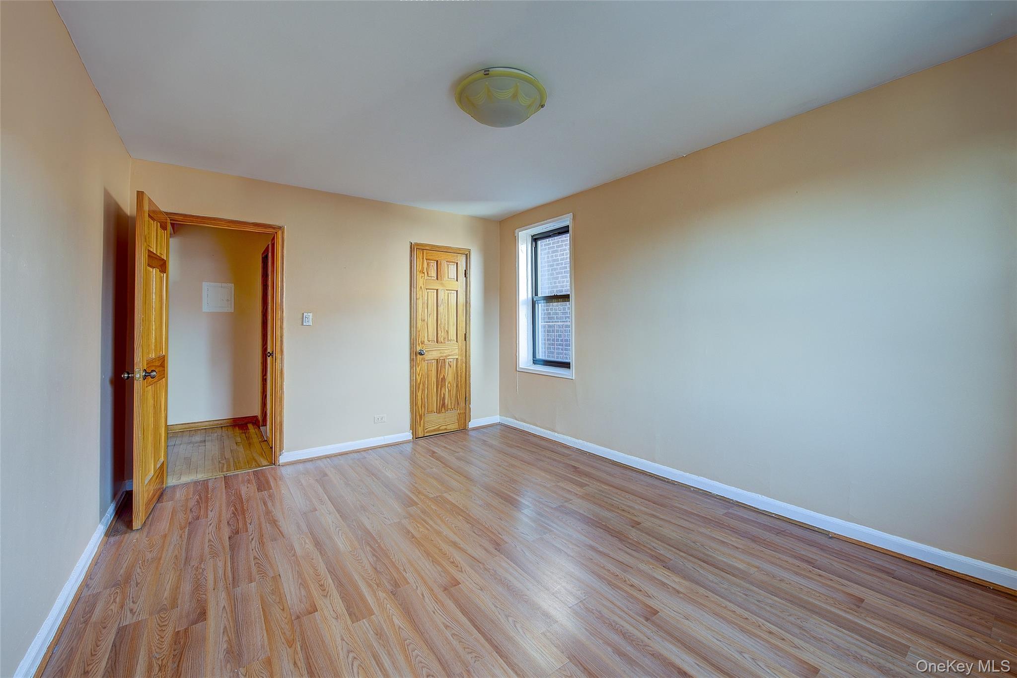 #12 photo, 87-10 34th Avenue, Jackson Heights , NY 11372