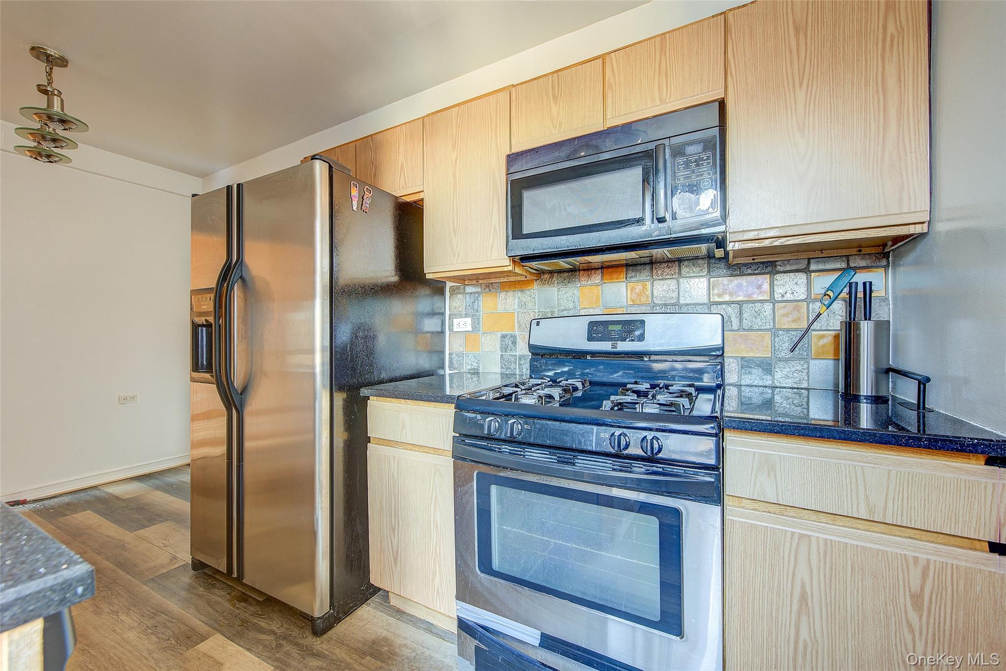 #8 photo, 87-10 34th Avenue, Jackson Heights , NY 11372