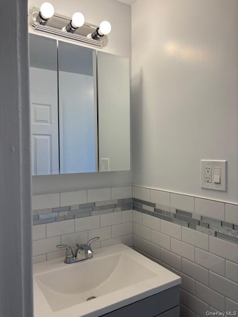 #2 photo, 159 Main Street, Huntington , NY 11743