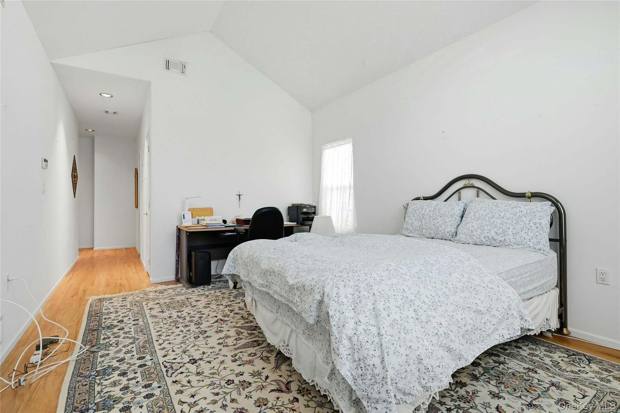 #20 photo, 10 Sagaponack Court, Ridge , NY 11961