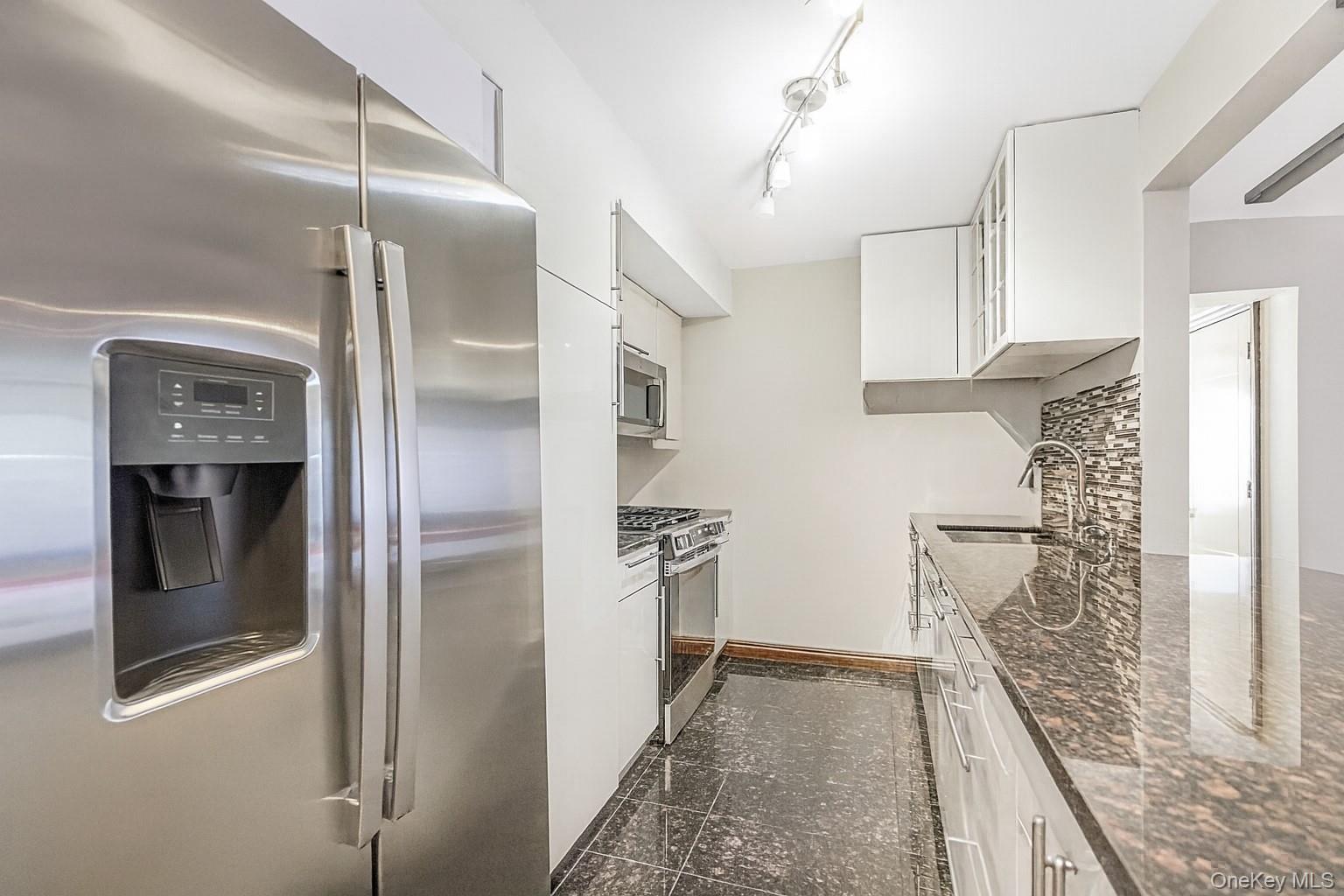 #4 photo, 40 Wellington Ct 2a, Staten Island, NY 10314, Статен-Айленд ‖ Staten Island , NY 10314