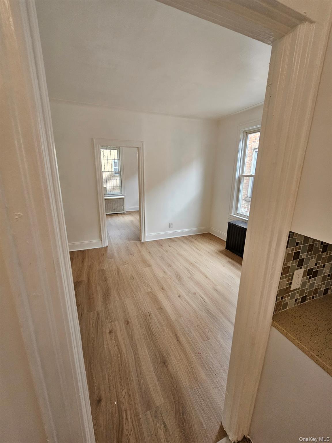 #18 photo, 86-20 Jamaica Avenue, קווינס Woodhaven , NY 11421