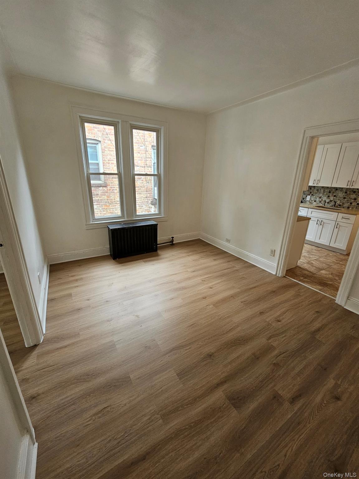 #19 photo, 86-20 Jamaica Avenue, קווינס Woodhaven , NY 11421