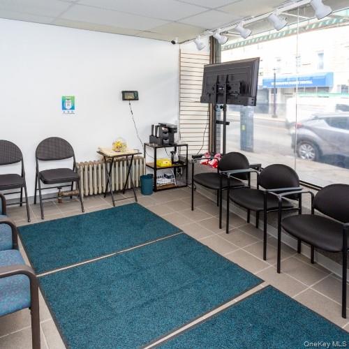 #3 photo, 86-20 Jamaica Avenue, קווינס Woodhaven , NY 11421